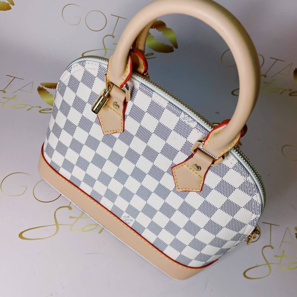 alma lv purse